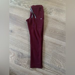 EUC*Figs Yola Scrub Skinny Pants~Burgundy-Small